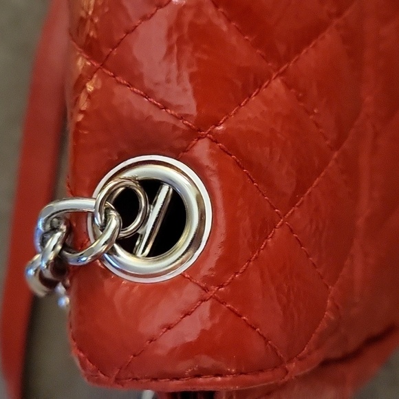 Kenneth COLE REACTION 1990s Red Quilted Holiday Chain Crossbody Envelope Purse - Picture 10 of 14